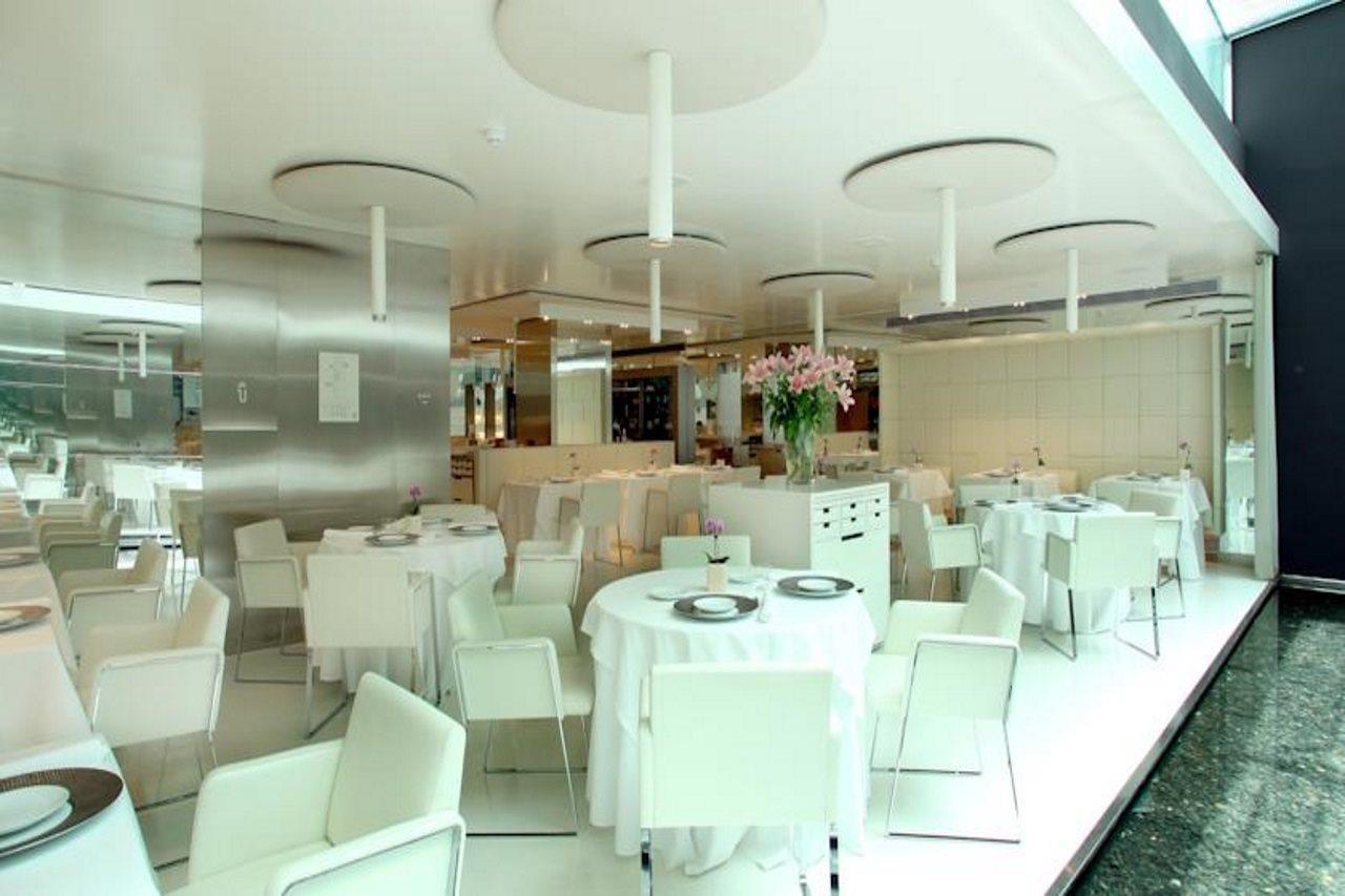 Hotel Arconte (Adults Only) Барселона Ресторант снимка